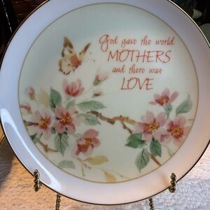 Mother’s Floral Decorative Plate with Inspirational Quote